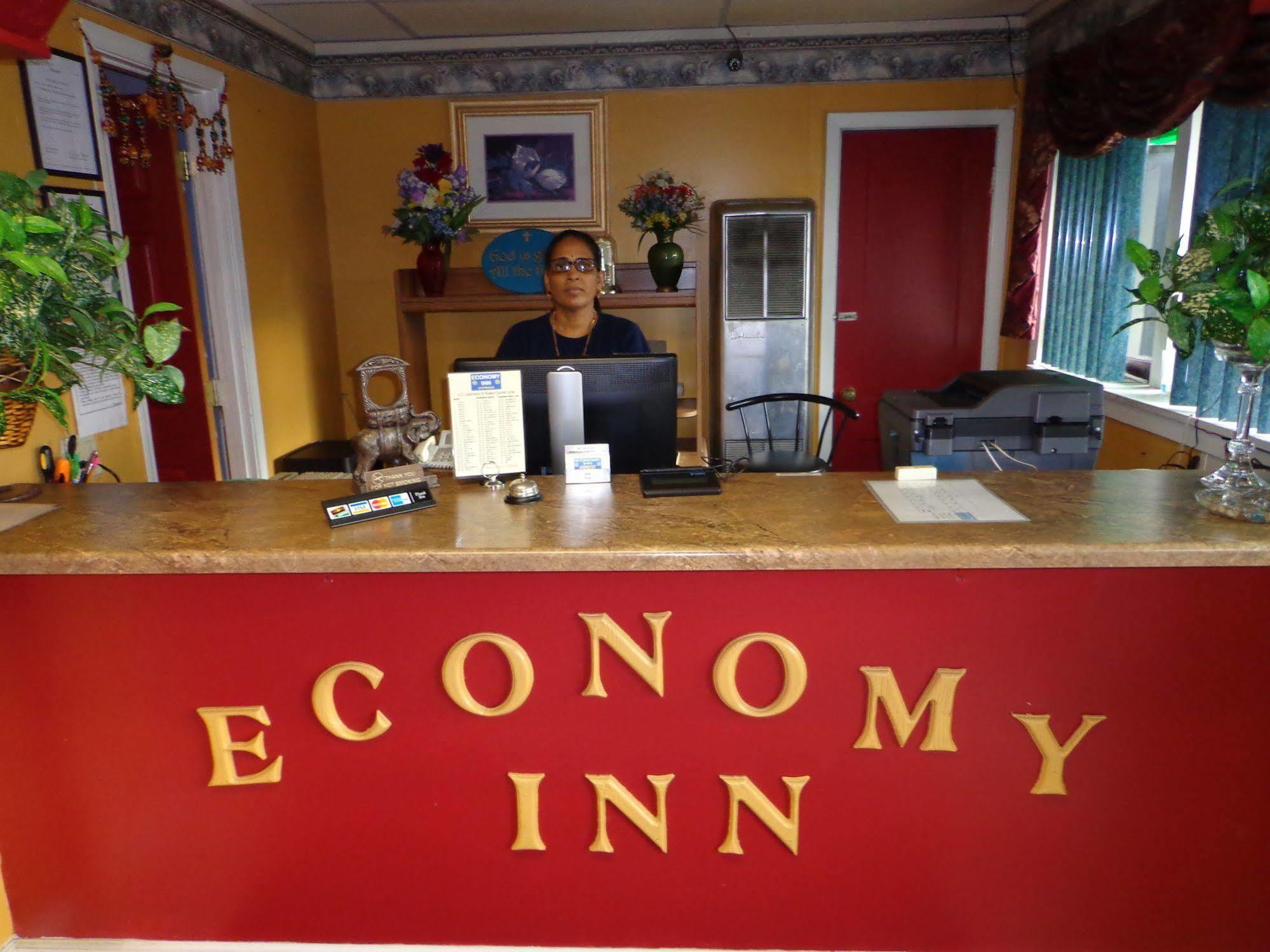 Economy Inn Express Warren Exterior photo